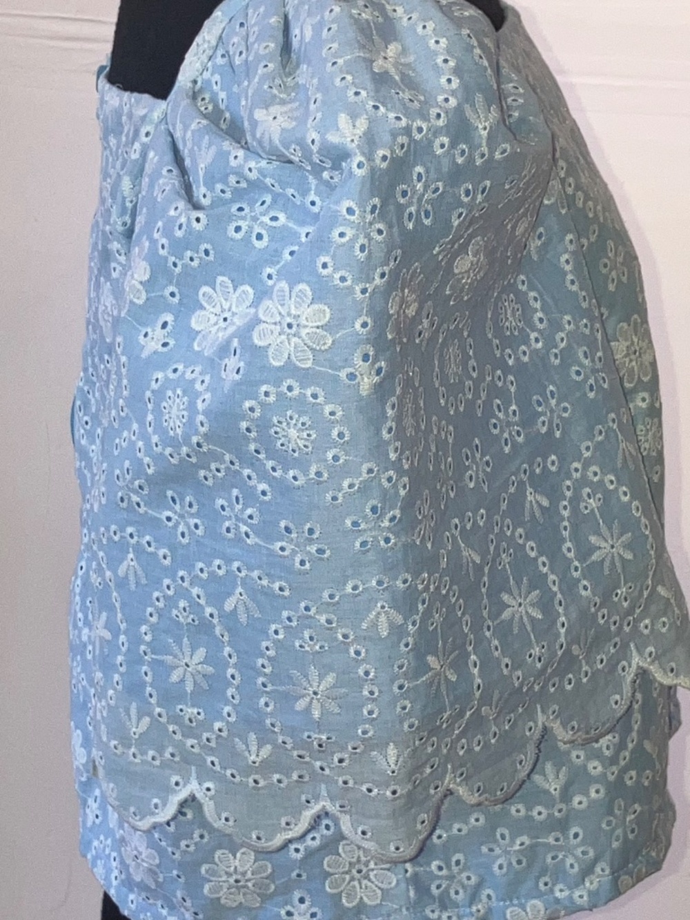 Light Blue Eyelet Puff Sleeve Crop Top - Picture 5 of 11